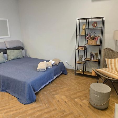 The Atelier Apartment Burgas Ngoại thất bức ảnh