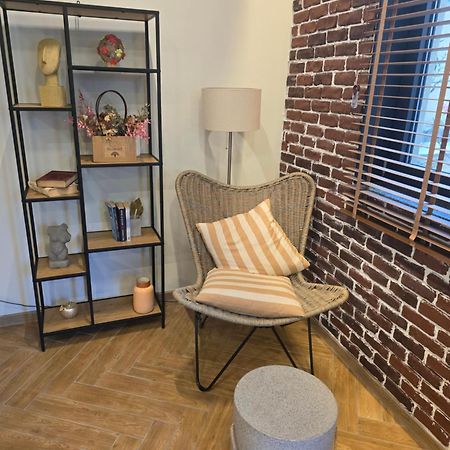 The Atelier Apartment Burgas Ngoại thất bức ảnh