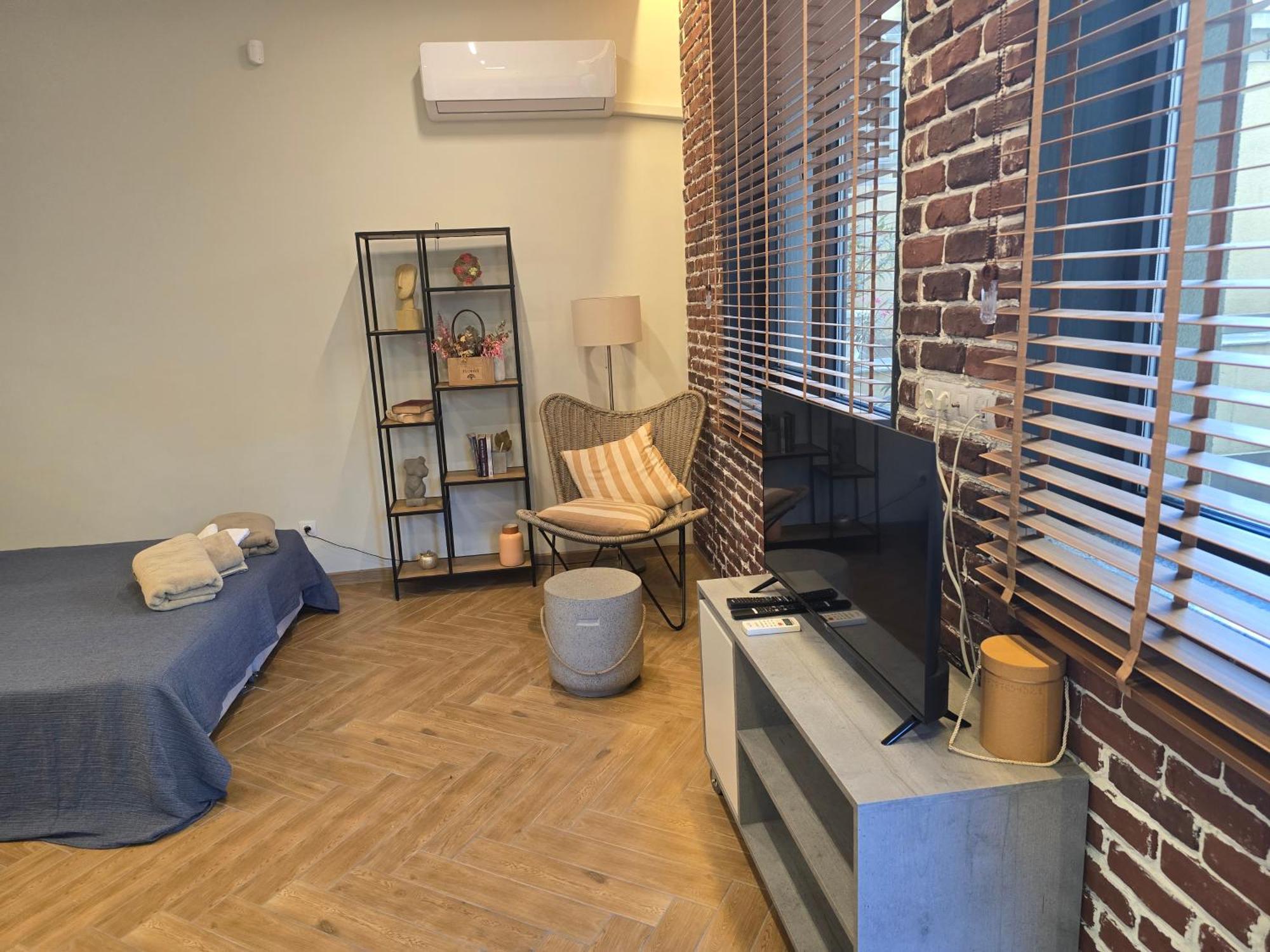 The Atelier Apartment Burgas Ngoại thất bức ảnh